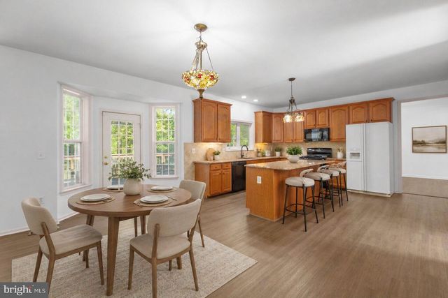 5 RETREAT LN, Fredericksburg, VA 22405