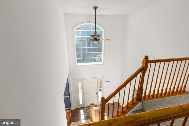 5 RETREAT LN, Fredericksburg, VA 22405