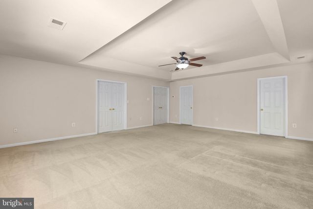 5 RETREAT LN, Fredericksburg, VA 22405