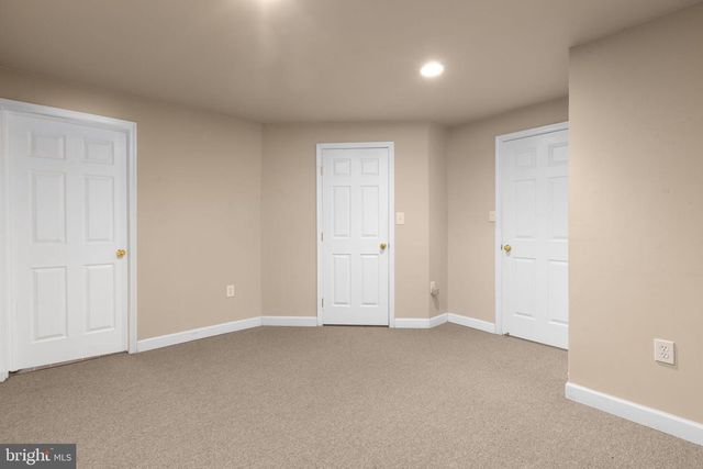 5 RETREAT LN, Fredericksburg, VA 22405