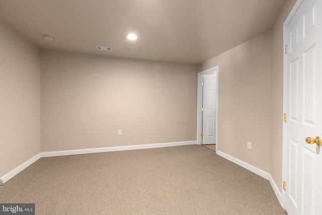 5 RETREAT LN, Fredericksburg, VA 22405