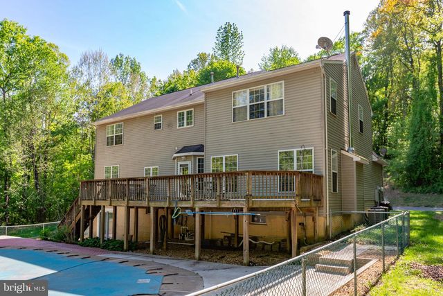 5 RETREAT LN, Fredericksburg, VA 22405