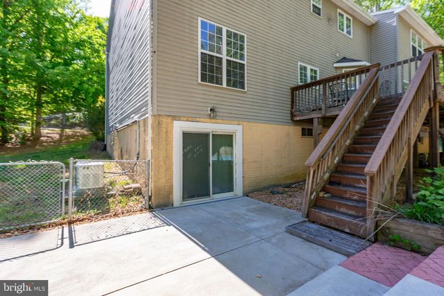 5 RETREAT LN, Fredericksburg, VA 22405