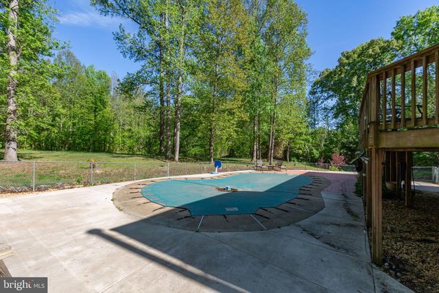 5 RETREAT LN, Fredericksburg, VA 22405