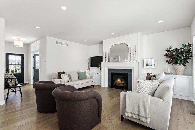 4872 Augusta Drive, Middleton, WI 53597