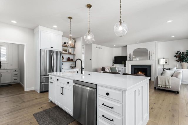 4872 Augusta Drive, Middleton, WI 53597