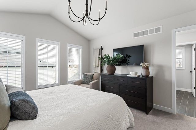 4872 Augusta Drive, Middleton, WI 53597