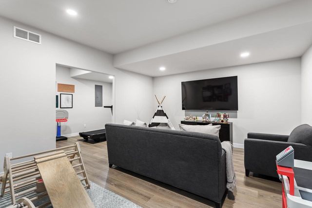 4872 Augusta Drive, Middleton, WI 53597