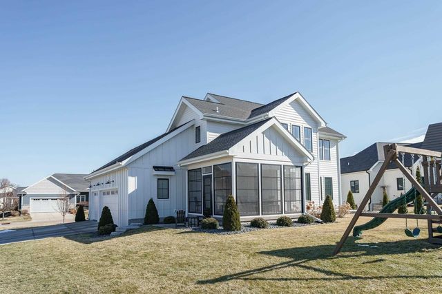 4872 Augusta Drive, Middleton, WI 53597