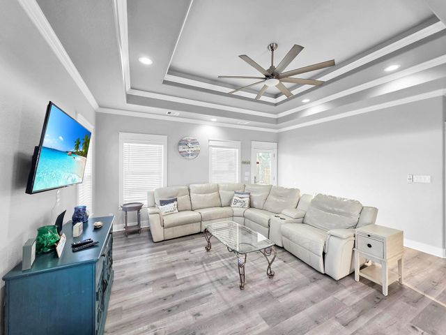 866 Wommack, Crystal Beach, TX 77650