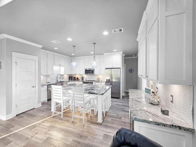 866 Wommack, Crystal Beach, TX 77650