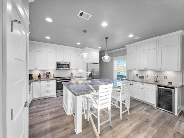 866 Wommack, Crystal Beach, TX 77650