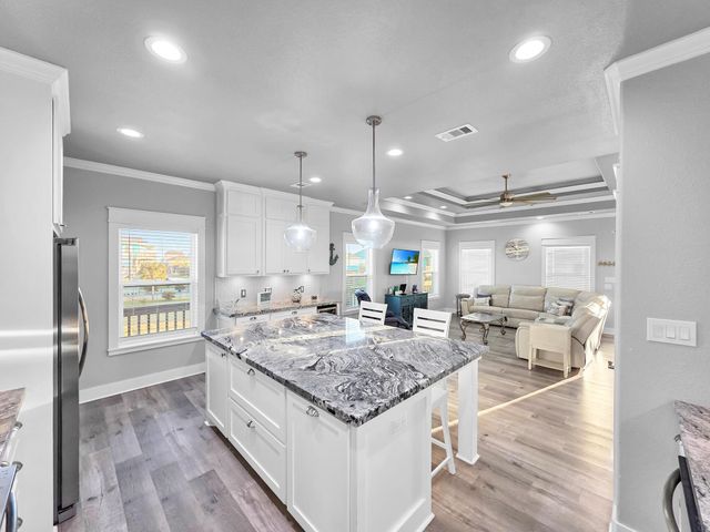 866 Wommack, Crystal Beach, TX 77650