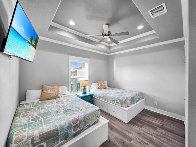 866 Wommack, Crystal Beach, TX 77650