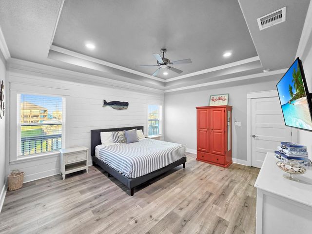 866 Wommack, Crystal Beach, TX 77650