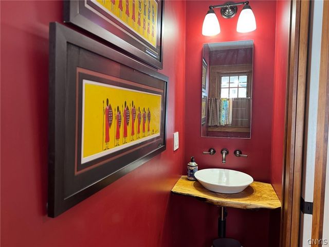 14 North Hunter Avenue, Sennett, NY 13021