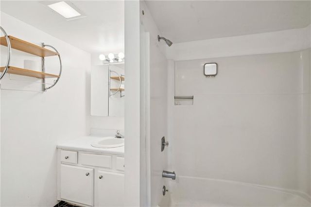 1233 Woodland Avenue NE 5, Atlanta, GA 30324
