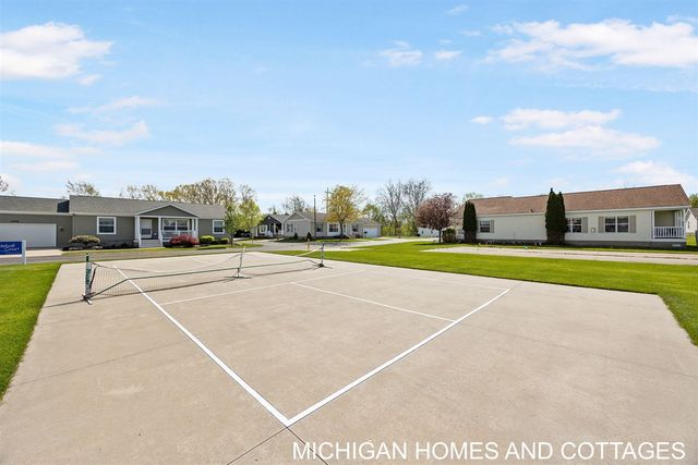 5245 W Scenic Turn Lane, Holland, MI 49423