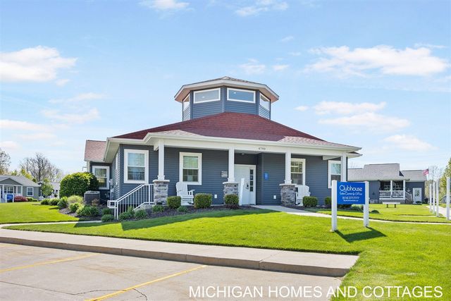 5245 W Scenic Turn Lane, Holland, MI 49423