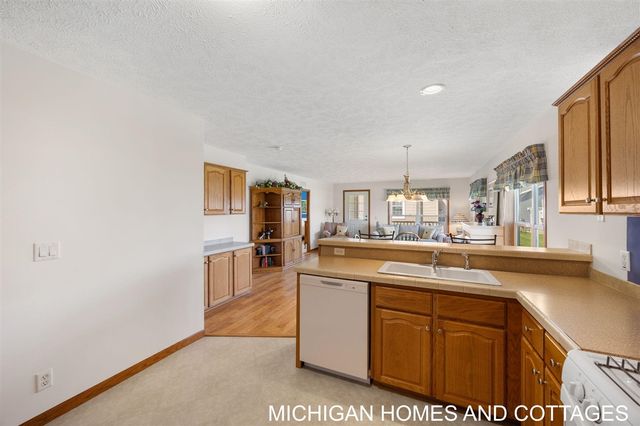 5245 W Scenic Turn Lane, Holland, MI 49423