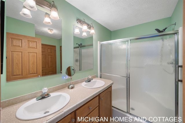 5245 W Scenic Turn Lane, Holland, MI 49423