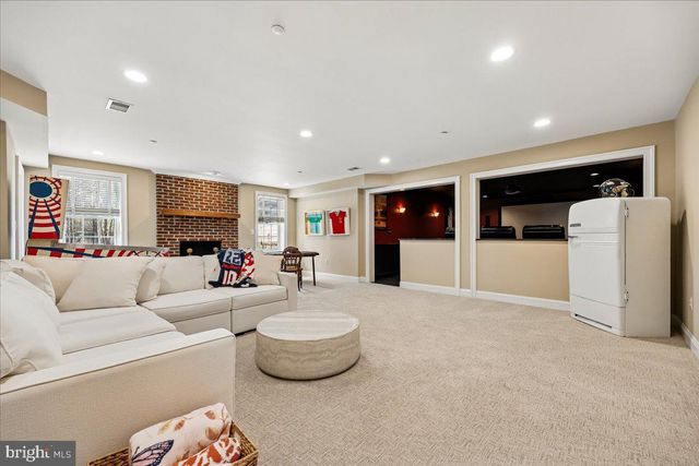 12900 GLEN RD, North Potomac, MD 20878