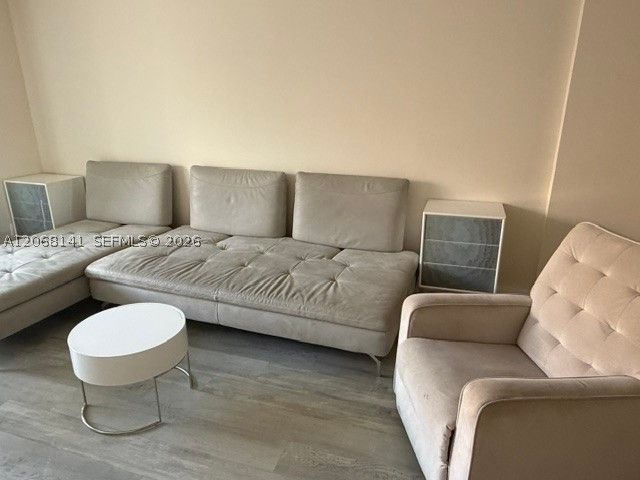 901 NE 14th Ave 305, Hallandale Beach, FL 33009