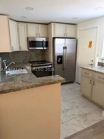 901 NE 14th Ave 305, Hallandale Beach, FL 33009
