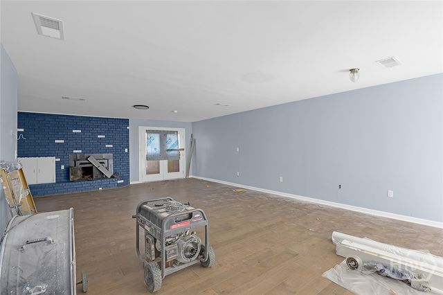 128 Cherokee Cir, Hinesville, GA 31313