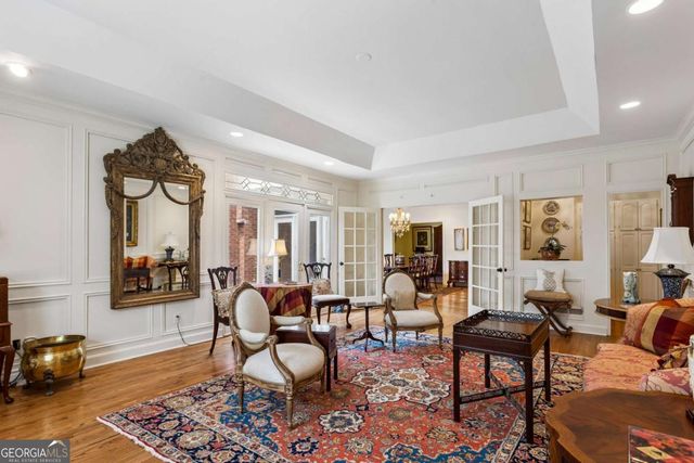 3685 Peachtree Road NE 16, Atlanta, GA 30319