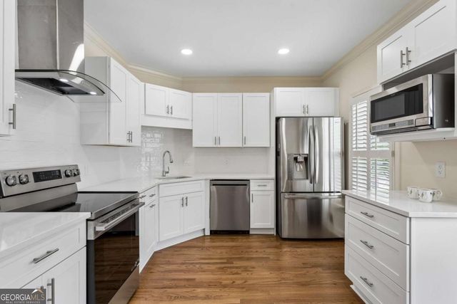 3685 Peachtree Road NE 16, Atlanta, GA 30319