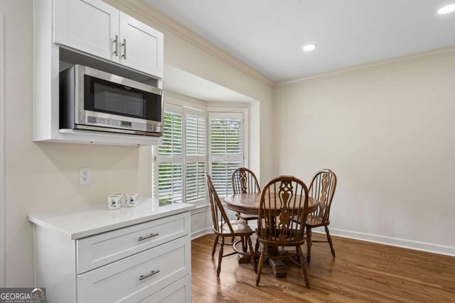 3685 Peachtree Road NE 16, Atlanta, GA 30319
