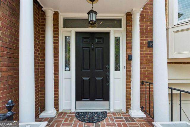 3685 Peachtree Road NE 16, Atlanta, GA 30319