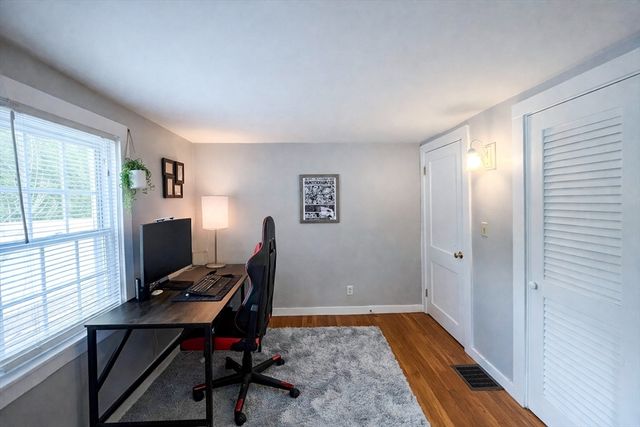 30 Brookhaven Rd, Worcester, MA 01606