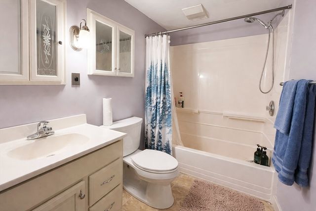 30 Brookhaven Rd, Worcester, MA 01606