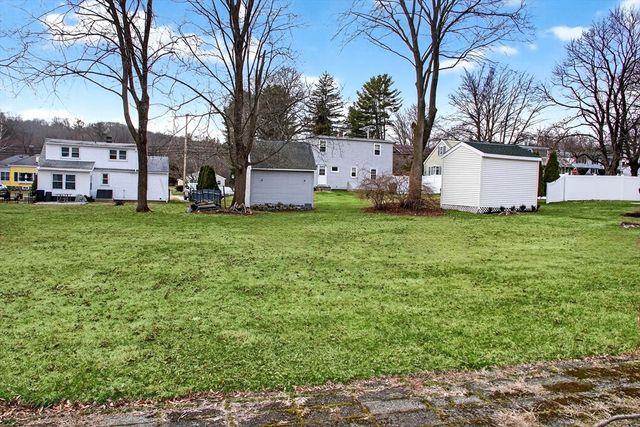 30 Brookhaven Rd, Worcester, MA 01606