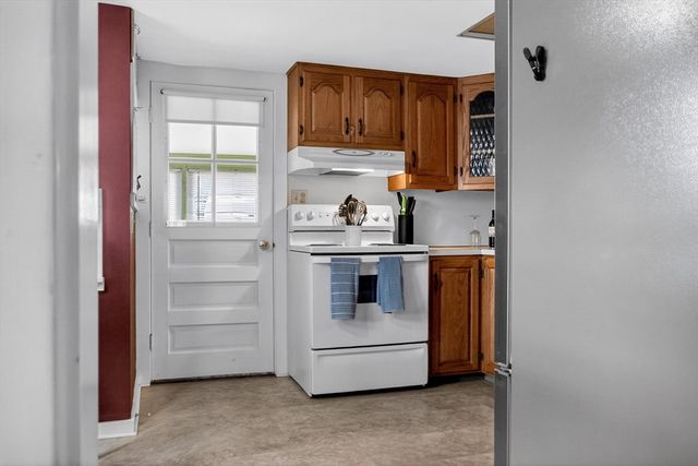 30 Brookhaven Rd, Worcester, MA 01606