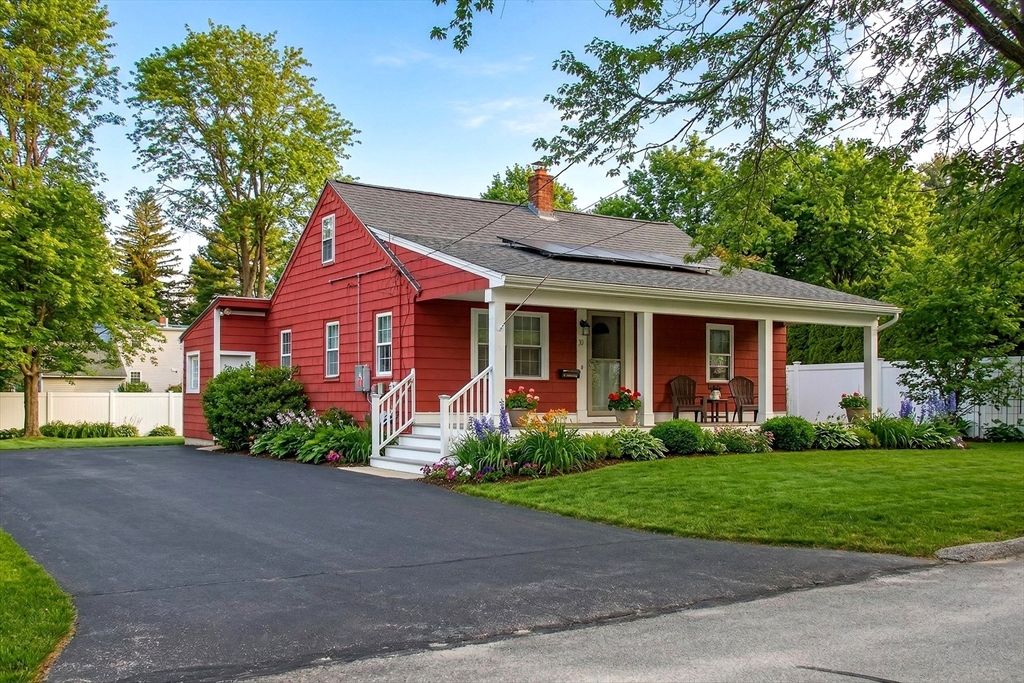30 Brookhaven Rd, Worcester, MA 01606