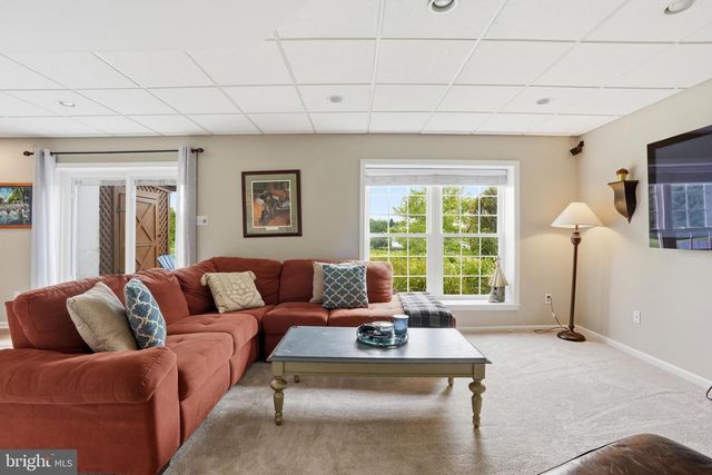 5266 WINDTREE DR, Doylestown, PA 18902