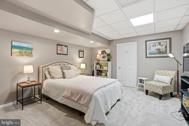 5266 WINDTREE DR, Doylestown, PA 18902