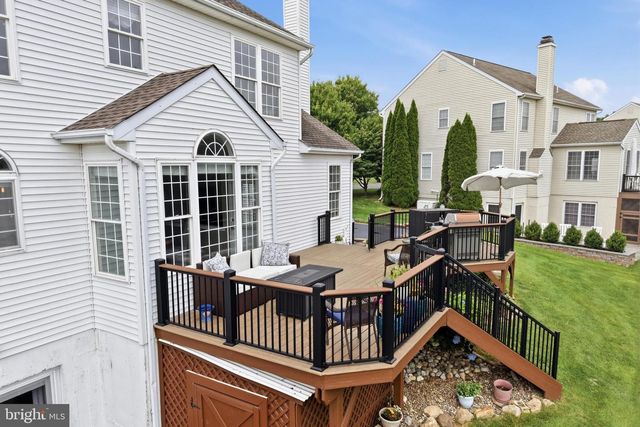 5266 WINDTREE DR, Doylestown, PA 18902