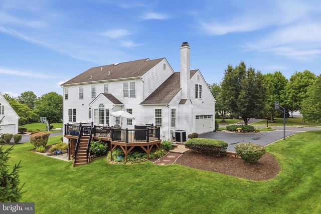 5266 WINDTREE DR, Doylestown, PA 18902
