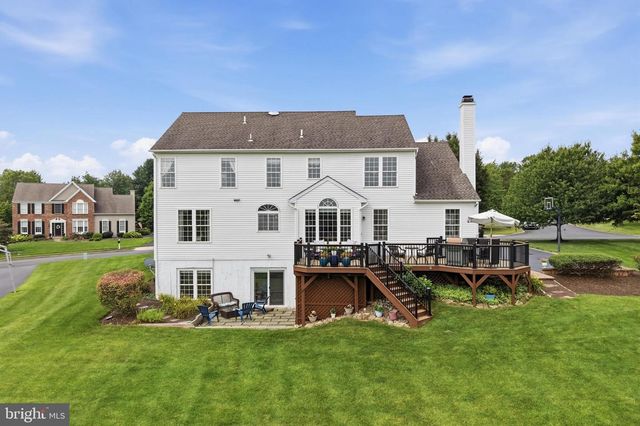 5266 WINDTREE DR, Doylestown, PA 18902