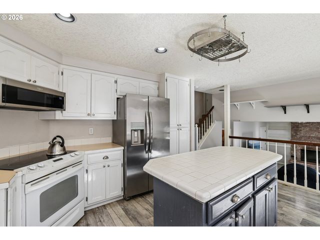 22240 Sw MARTINAZZI Ave, Tualatin, OR 97062