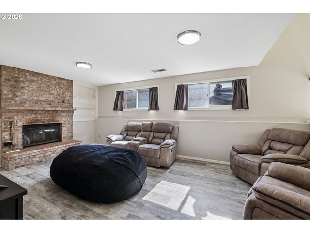 22240 Sw MARTINAZZI Ave, Tualatin, OR 97062