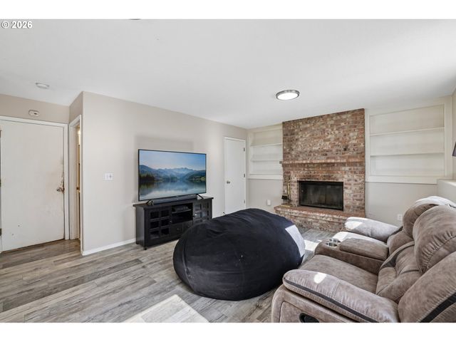 22240 Sw MARTINAZZI Ave, Tualatin, OR 97062