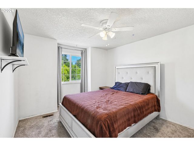 22240 Sw MARTINAZZI Ave, Tualatin, OR 97062