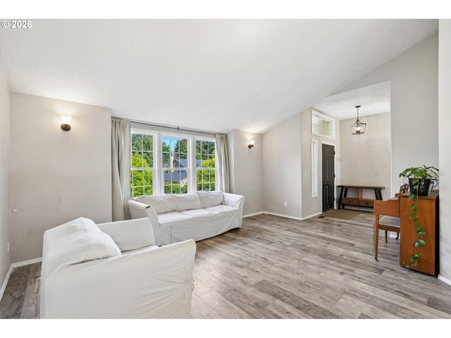 22240 Sw MARTINAZZI Ave, Tualatin, OR 97062