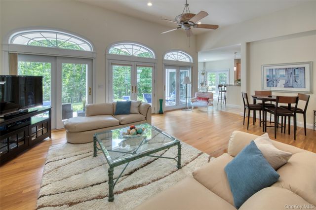78 Channing Cross, Hampton Bays, NY 11946