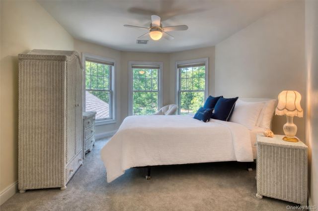 78 Channing Cross, Hampton Bays, NY 11946